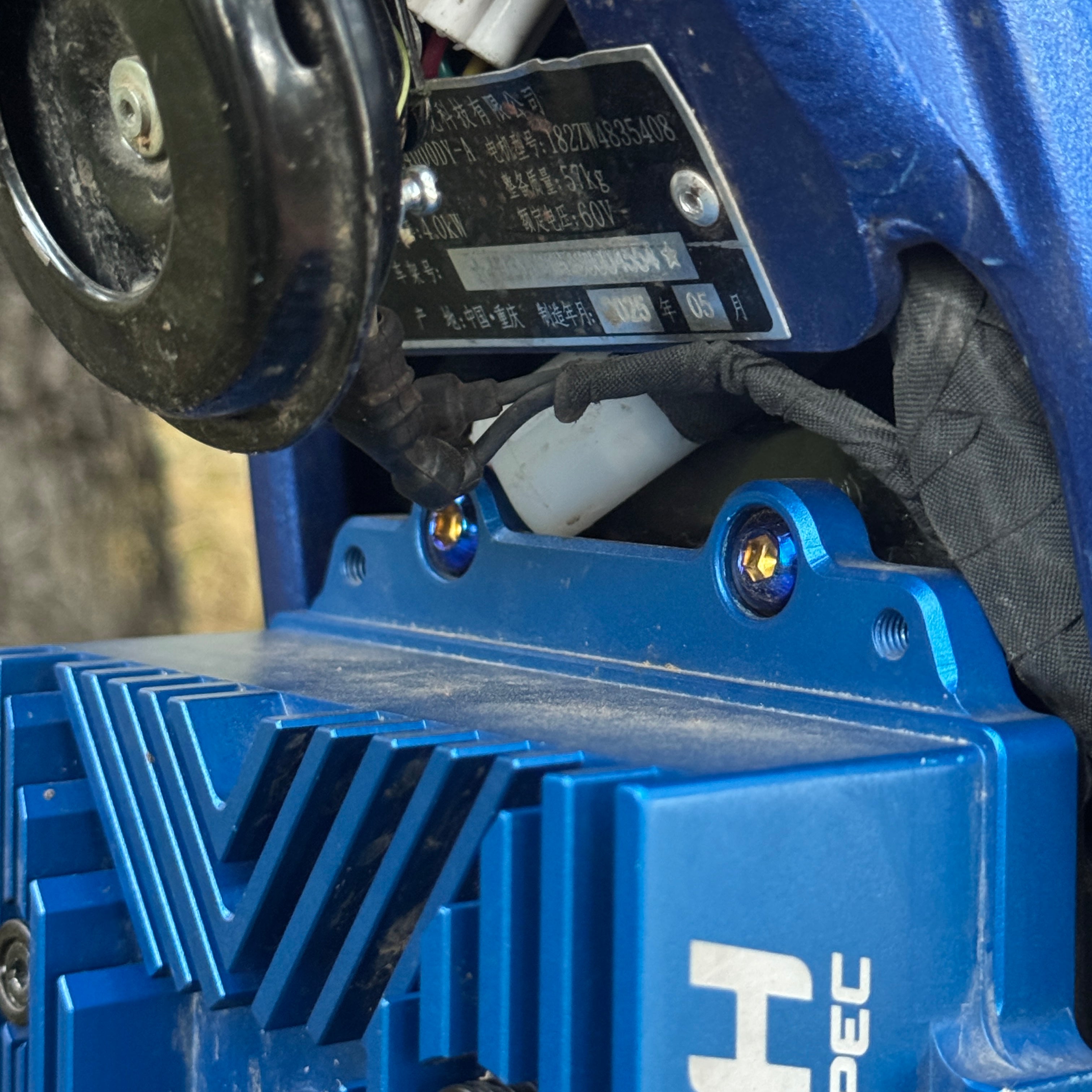 E-moto Titanium Controller Mount Bolts